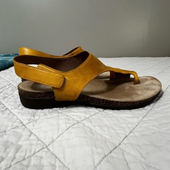 Dansko Reece Women's Burnished Leather Sandal W/ Cork Footbed Memory Foam Sz 10 - Picture 5 of 7